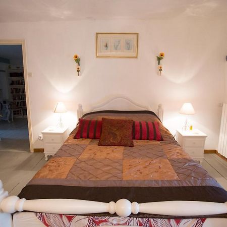 La Maison Des Fleurs Montembœuf Exteriör bild