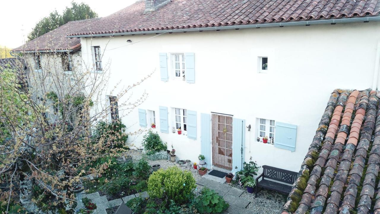 La Maison Des Fleurs Montembœuf Exteriör bild