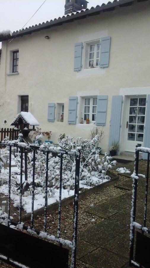La Maison Des Fleurs Montembœuf Exteriör bild