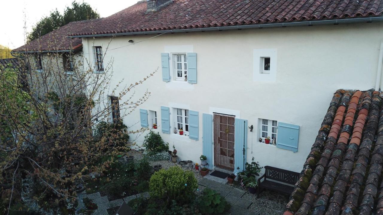 La Maison Des Fleurs Montembœuf Exteriör bild