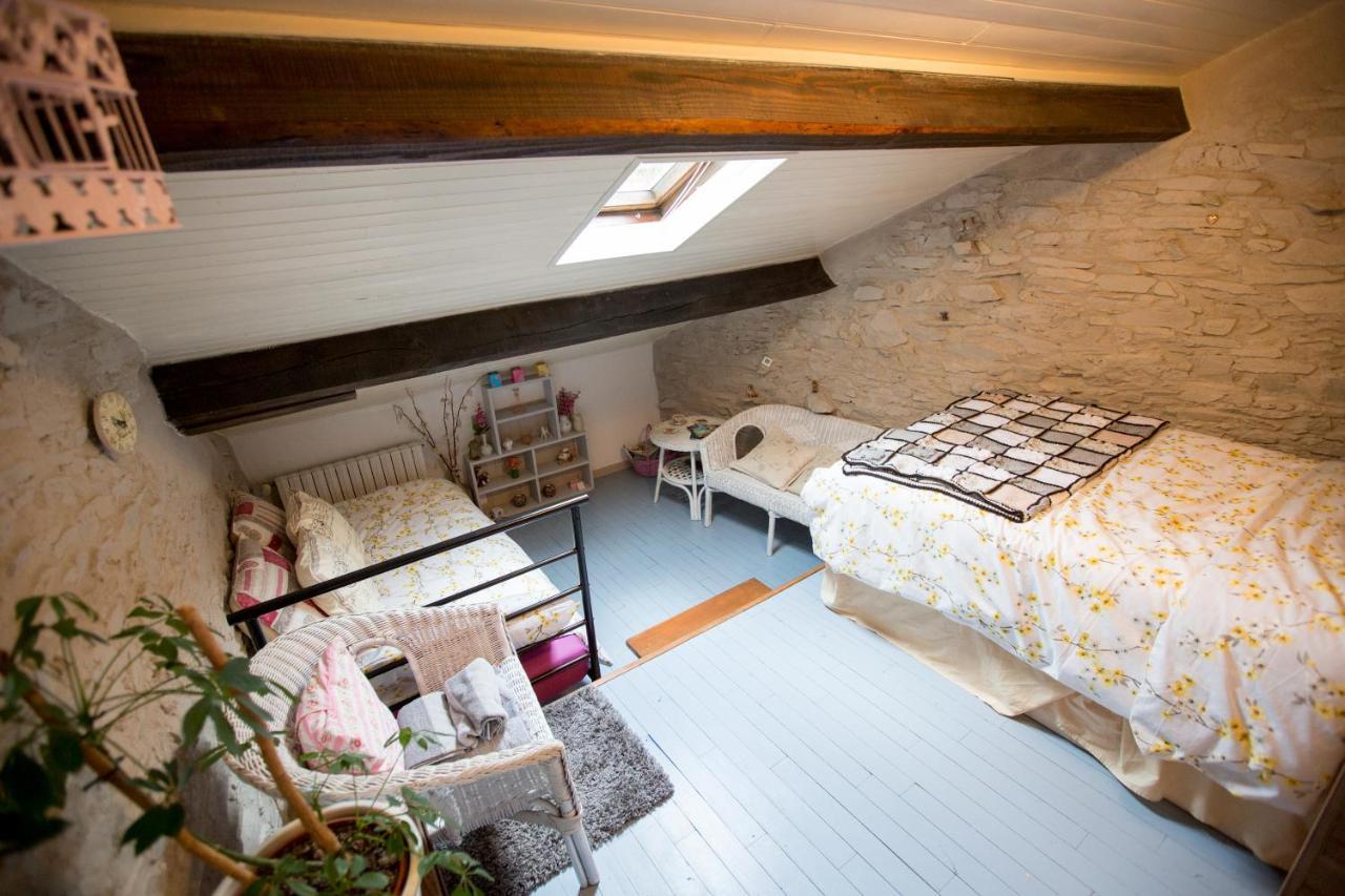 La Maison Des Fleurs Montembœuf Exteriör bild